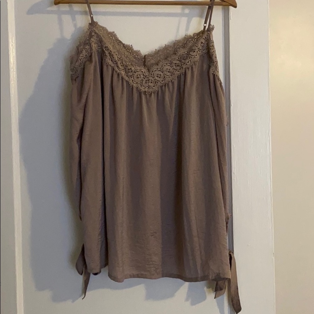 Off the shoulder lace detail top